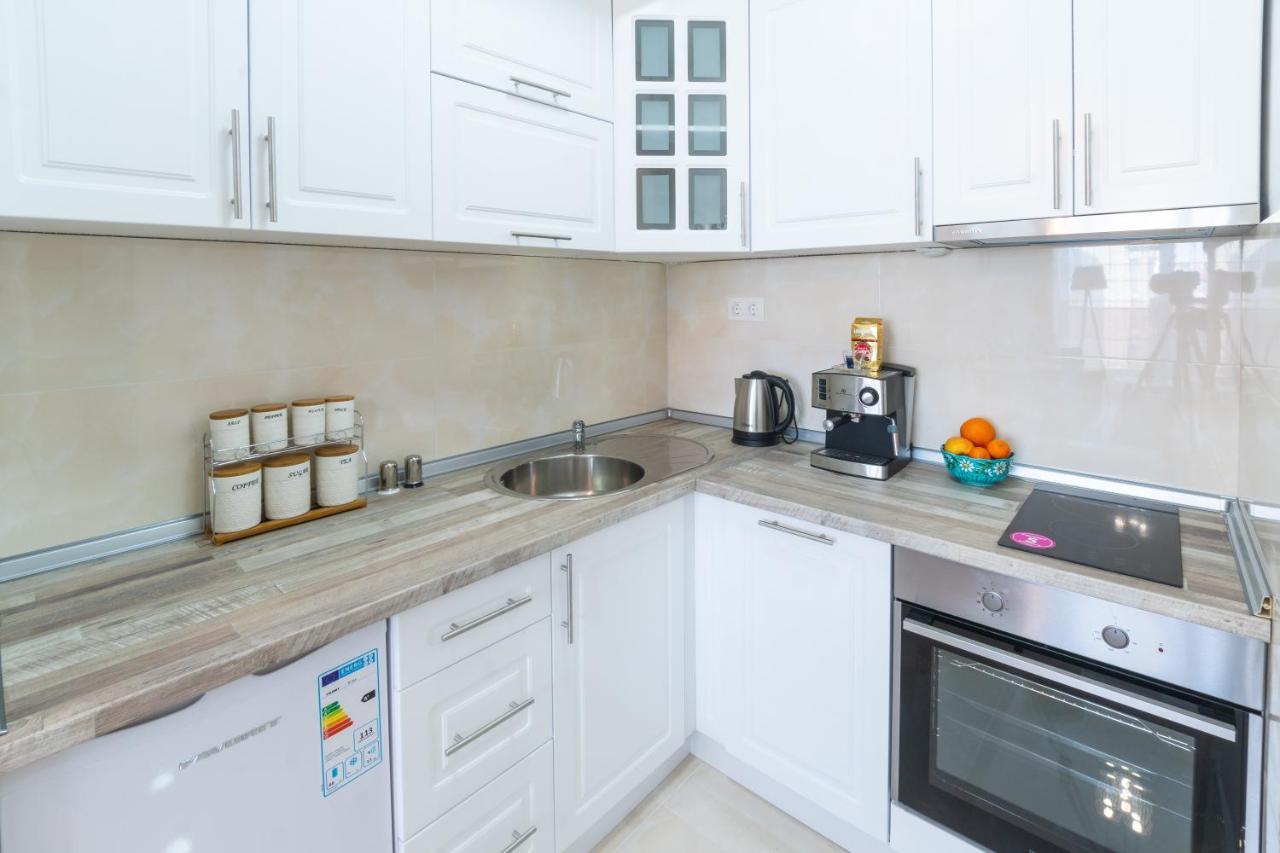 Modern ǀ 1 Bedroom ǀ Wifi Skopje Bagian luar foto